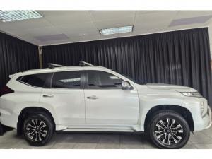 Mitsubishi Pajero Sport 2.4DI-D 4x4 - Image 3