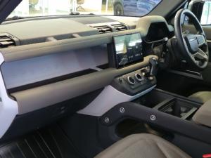 Land Rover Defender 110 D300 X-Dynamic HSE - Image 17