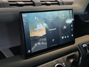 Land Rover Defender 110 D300 X-Dynamic HSE - Image 18