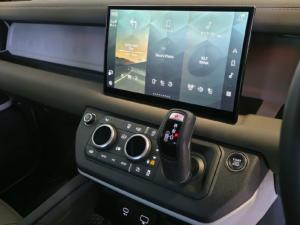 Land Rover Defender 110 D300 X-Dynamic HSE - Image 21