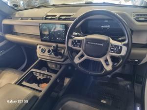 Land Rover Defender 110 D300 X-Dynamic HSE - Image 11