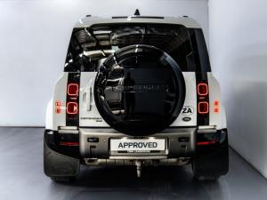 Land Rover Defender 110 D300 X-Dynamic HSE - Image 6