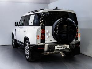 Land Rover Defender 110 D300 X-Dynamic HSE - Image 7