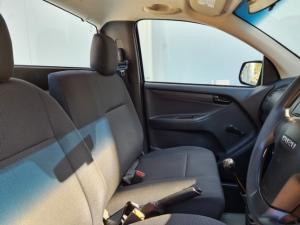 Isuzu D-Max Gen 6 250c single cab Fleetside - Image 7