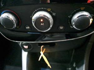 Renault Clio 66kW turbo Expression - Image 8