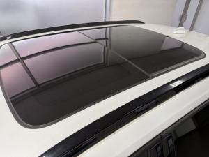 Volvo XC40 B4 Plus Dark - Image 13