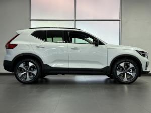 Volvo XC40 B4 Plus Dark - Image 5