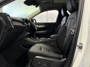Volvo XC40 B4 Plus Dark - Image 9