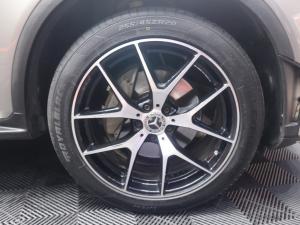Mercedes-Benz GLC GLC300d 4Matic - Image 7