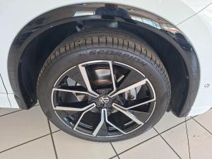Volkswagen Tiguan 2.0TSI R-Line 4Motion - Image 10