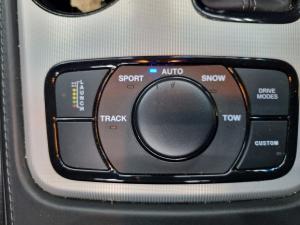 Jeep Grand Cherokee Trackhawk - Image 24