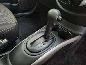 Nissan Almera 1.5 Acenta automatic - Image 19