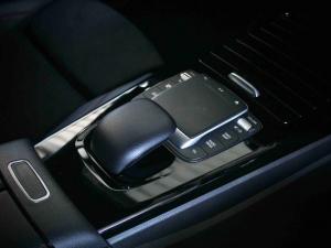Mercedes-Benz CLA CLA220d AMG Line - Image 15