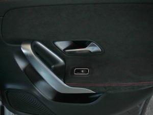 Mercedes-Benz CLA CLA220d AMG Line - Image 21
