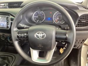 Toyota Hilux 2.4GD-6 SR - Image 8