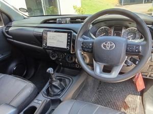 Toyota Hilux 2.4GD-6 single cab 4x4 Raider manual - Image 6