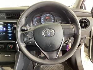 Toyota Corolla Quest 1.8 Plus manual - Image 8