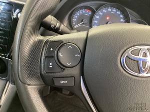 Toyota Corolla Quest 1.8 Plus manual - Image 9