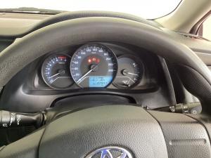 Toyota Corolla Quest 1.8 Plus manual - Image 11