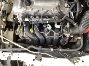 Toyota Corolla Quest 1.8 Plus manual - Image 17