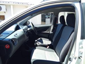 Toyota Etios sedan 1.5 Sprint - Image 7