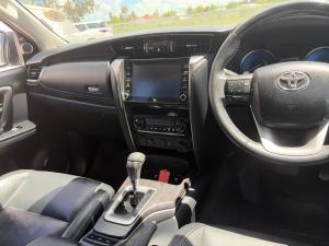 Toyota Fortuner 2.8GD-6 4x4 VX - Image 6