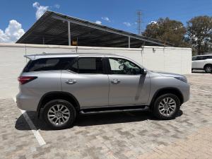 Toyota Fortuner 2.8GD-6 4x4 VX - Image 3