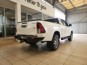 Toyota Hilux 2.8GD-6 Xtra cab Legend 50 - Image 2