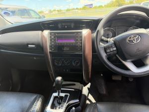 Toyota Fortuner 2.4GD-6 auto - Image 6
