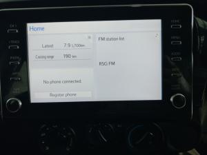 Toyota Hilux 2.4GD-6 double cab Raider manual - Image 13