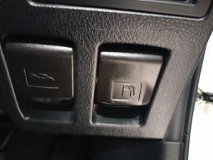 Toyota Hilux 2.4GD-6 double cab Raider manual - Image 27