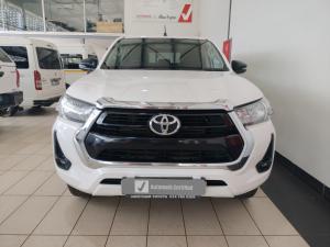 Toyota Hilux 2.4GD-6 double cab Raider manual - Image 4