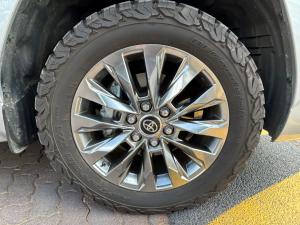 Toyota Land Cruiser 300 3.3D ZX - Image 11