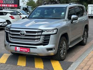 Toyota Land Cruiser 300 3.3D ZX - Image 12