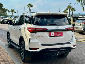 Toyota Fortuner 2.4GD-6 auto - Image 12