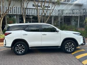 Toyota Fortuner 2.4GD-6 auto - Image 3