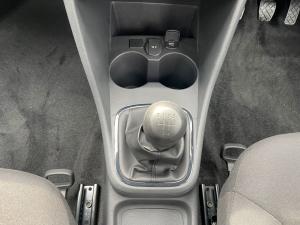 Volkswagen Polo Vivo hatch 1.4 - Image 9