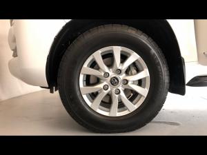 Toyota Land Cruiser 200 4.5D-4D V8 VX-R - Image 18