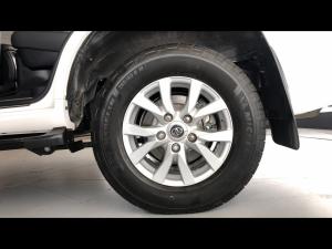 Toyota Land Cruiser 200 4.5D-4D V8 VX-R - Image 19