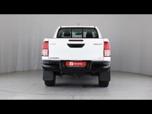 Toyota Hilux 2.4GD-6 Xtra cab Raider manual - Image 5