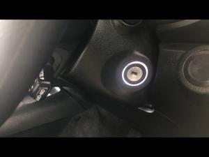 Toyota Hilux 2.4GD-6 Xtra cab Raider manual - Image 16