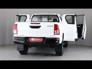 Toyota Hilux 2.4GD-6 Xtra cab Raider manual - Image 24