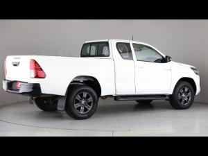 Toyota Hilux 2.4GD-6 Xtra cab Raider manual - Image 2