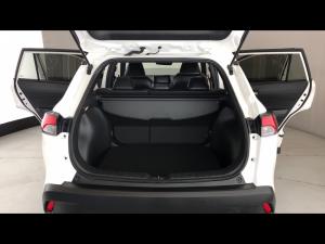 Toyota Corolla Cross 1.8 XR - Image 13