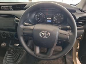 Toyota Hilux 2.0 VvtiP/U Single Cab - Image 8