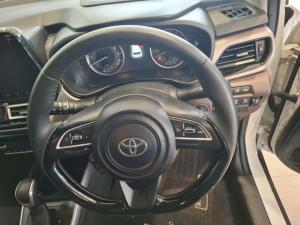 Toyota Starlet Cross 1.5XR automatic - Image 8