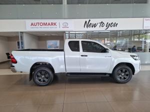 Toyota Hilux 2.4 GD-6 RB Raider automaticE/CAB - Image 3