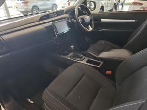 Toyota Hilux 2.4 GD-6 RB Raider automaticE/CAB - Image 7