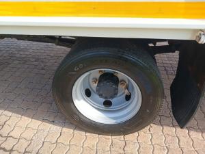 Hino Hino 300 816 SWB automaticChassis Cab - Image 16