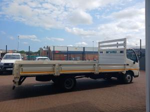 Hino Hino 300 816 SWB automaticChassis Cab - Image 3